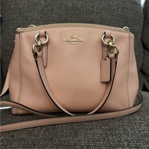 💗 Coach Blush Pink Pebbled Leather Crossbody – Classy, Cute & Totally Timeless 💗